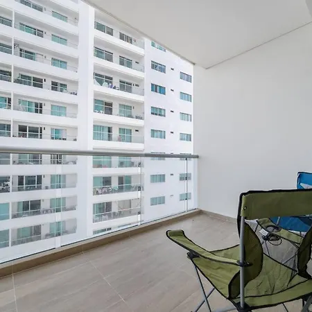 Delightful *2bed/2bath W Ac* Beach Breeze Cartagena