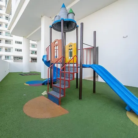 Delightful *2bed/2bath W Ac* Beach Breeze